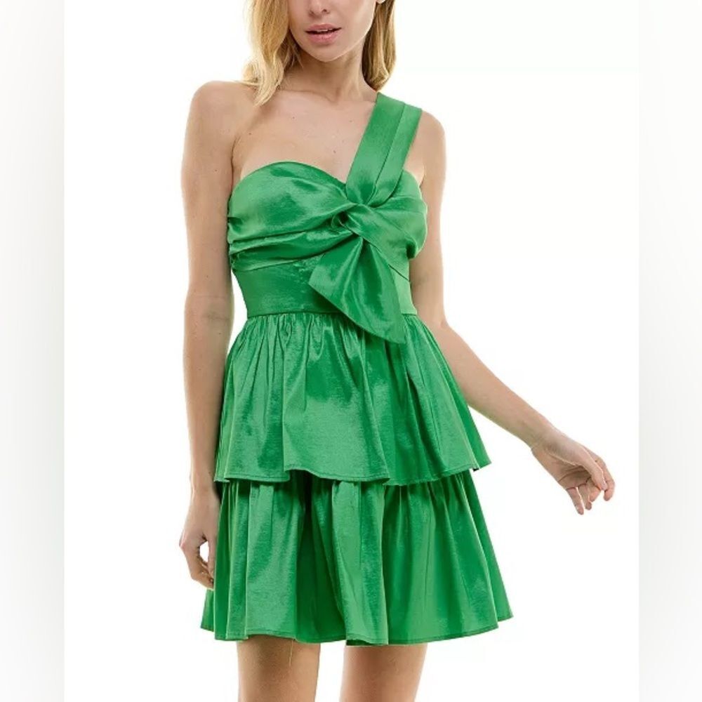 NWT City Studio | Juniors Green Taffeta One Shoulder Fit & Flare Mini Dress 7/8
